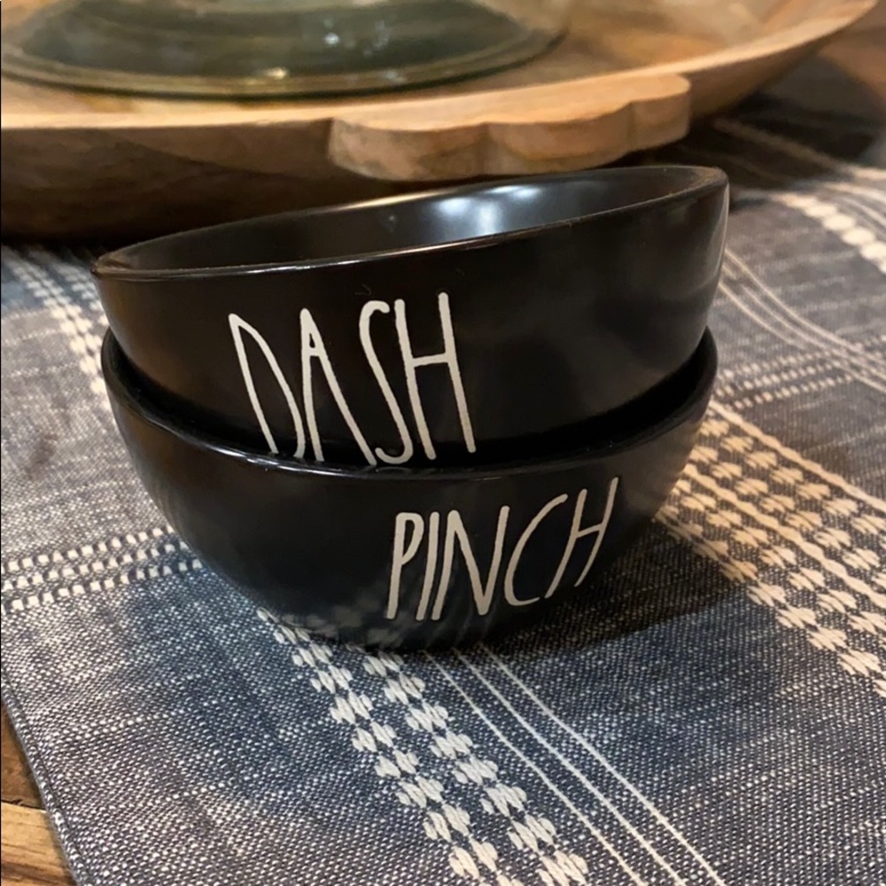 Rae Dunn Dash Pinch Bowls